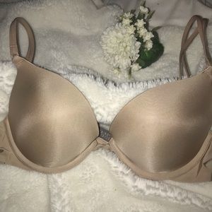 Victoria Secrets 34B Cream Tan Nude Push Up Bra